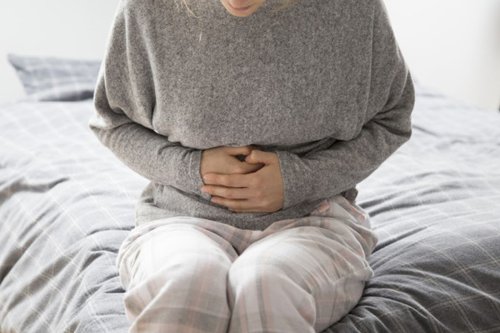 Top 5+ Kebiasaan Makan Malam yang Bikin Perut Begah Saat Bangun Tidur