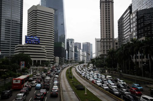 Dorong Masyarakat Naik Transportasi Umum, Tarif Parkir Berpotensi Naik