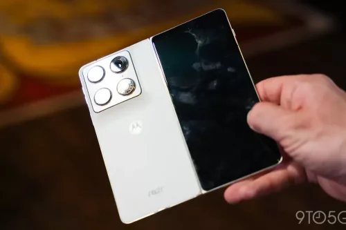 Motorola Razr Fold Meluncur, HP Lipat "Book-Style" Pertama Motorola