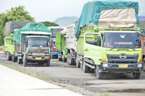 Jelang Mudik, Truk Sumbu Tiga Dilarang Melintas di Tol dan Jalan Nasional Jateng