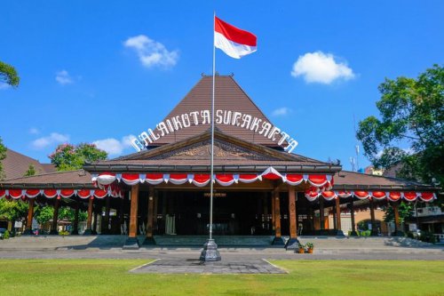 Lahirnya Kota Surakarta dari Peristiwa Geger Pecinan, Dari Desa Sala Menjadi Solo, Surakarta, Nama Resmi yang Dipakai Pemerintah, Makna Budaya dan Identitas Kota Solo, Mengapa Dinamakan Solo? Ini Sejarah dan Asal-usul Kota Surakarta