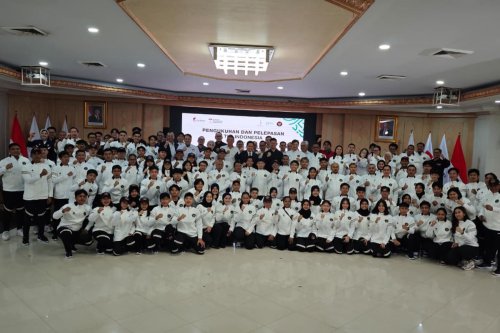 kemenpora, erick thohir, Islamic Solidarity Games, Raja Sapta Oktohari, Komite Olimpiade Indonesia, Menpora, NOC Indonesia, Menteri Pemuda dan Olahraga, menpora erick thohir, Asian Youth Games, Menpora Erick Thohir Resmi Melepas Kontingen Indonesia untuk AYG dan ISG 2025