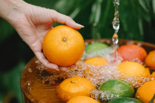 Cara Cuci Buah dan Sayur agar Bebas Kuman dan Pestisida