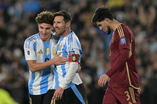Momen Perkelahian Messi dan Rincon di Laga Argentina vs Venezuela