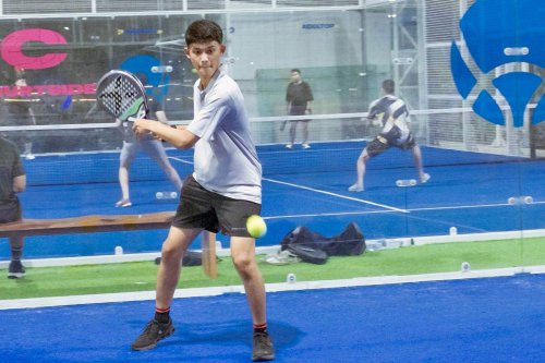padel, manfaat padel, manfaat olahraga padel, padel banyak diminati, padel bisa memperluas relasi, Selain Menyehatkan, Padel Jadi Olahraga untuk Memperluas Relasi