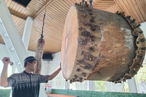 Sejarah Beduk, dari Tradisi Hindu-Buddha hingga Simbol Islam Nusantara