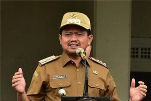 Profil Dony Ahmad Munir, Bupati Sumedang yang Resmi Jadi Kader Gerindra