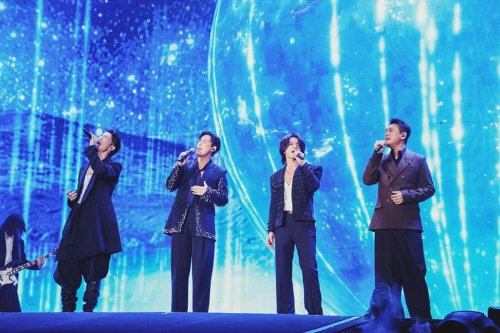 Gaya F4 Saat Reuni Dadakan, Kompak Pakai Outfit Serba Gelap