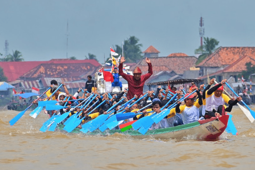 Festival Perahu Bidar Tradisional 2025 di Palembang: Jadwal, Peserta, dan Kemeriahan HUT ke-80 RI