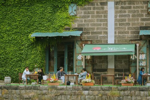 Kafe Unik di Jepang Ini Tak Izinkan Pengunjung Pulang Sebelum Pecahkan Teka-teki