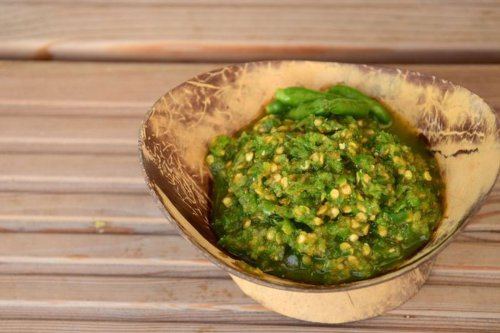 Bikin Sambal Ijo Seenak Rumah Makan Padang, Ini 5 Triknya