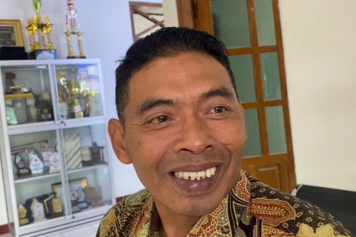 Tak Hanya THR, Pemdes Berjo Karanganyar juga Bagikan Biaya Kuliah Rp 5 Juta per Mahasiswa