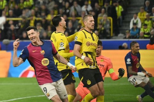 Sang Agen Bantah Isu Robert Lewandowski Pensiun di Akhir Musim