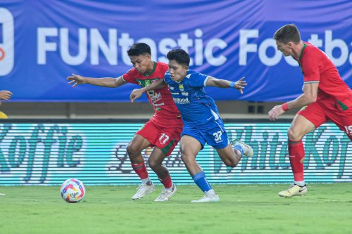 Persib Pinjamkan Satu Pemain ke Semen Padang, Total 15 Personel Keluar
