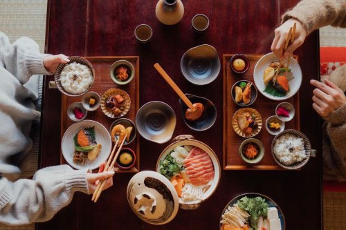 Wajib Tahu! Ini Istilah Makanan di Jepang yang Mengandung Babi dan Alkohol