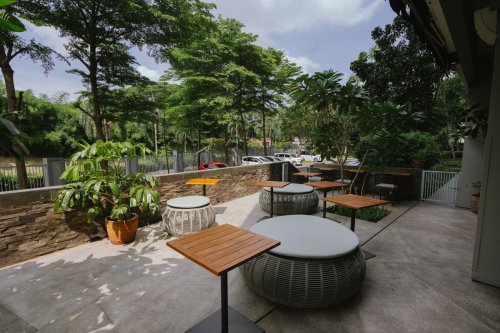 Liburan di Karawang, dari Kuliner Khas hingga Virtual Indoor Golf