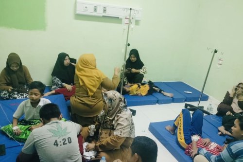 Menu Ikan Hiu Goreng di MBG Kalbar Berujung Keracunan, 24 Siswa Jadi Korban, Wali Murid Trauma