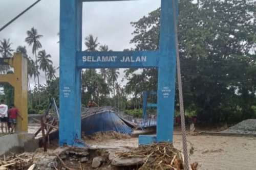 Banjir Bandang Terjang Donggala, Puluhan Desa Terdampak dan Akses Jalan Terputus