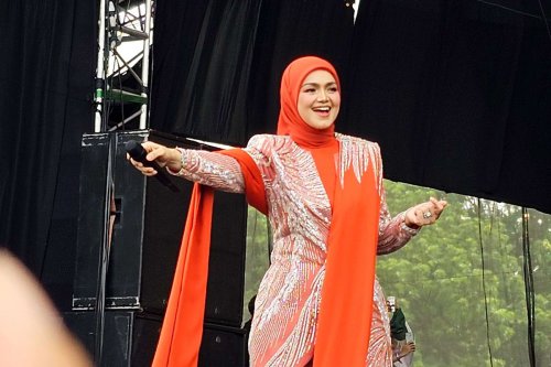 Rahasia Awet Muda Siti Nurhaliza di Usia 46 Tahun, Berpikir Positif