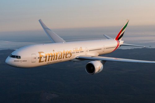 Resmi Berlaku, Penumpang Emirates Tak Bisa Pakai Power Bank di Udara