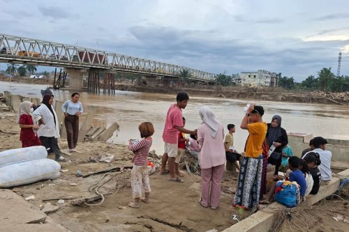 Update Korban Banjir Sumatera Selasa Malam: Tewas 1.053 Orang, Hilang 200 Orang