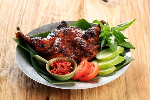 Resep Ayam Bakar Bumbu Rujak, Panggang Pakai Teflon Saja