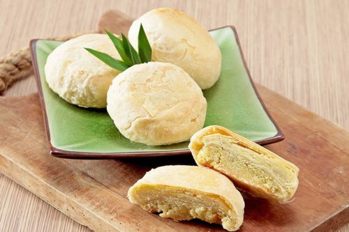 Cara Bikin Bakpia Kacang Hijau Empuk Cuma Pakai Teflon, Hasilnya Matang Merata