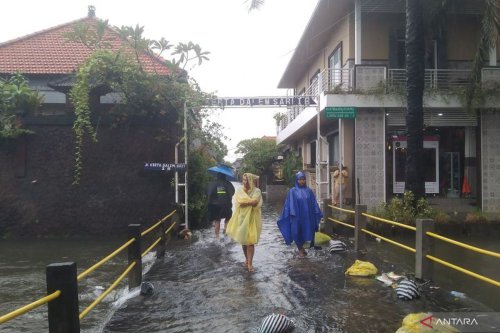 Bali Siaga Cuaca Ekstrem, BBMKG Terbitkan Peringatan Dini Level Awas hingga 26 Februari