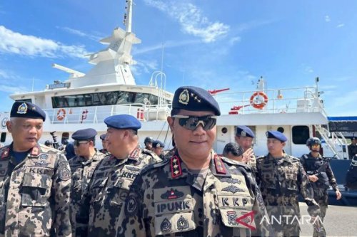 Laut Natuna, illegal fishing, ilegal, Illegal Fishing, Kementerian Kelautan dan Perikanan, penangkapan ikan secara ilegal atau illegal fishing, perairan laut natuna, KKP: 41 Kapal Illegal Fishing Beroperasi di Laut Natuna Utara Sepanjang 2025