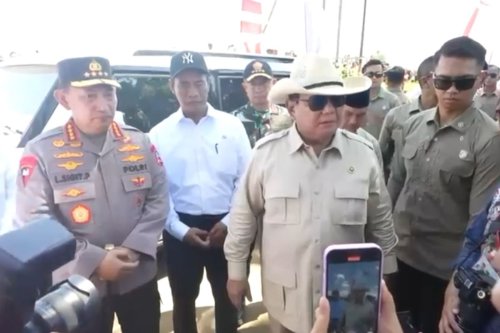 Presiden Prabowo Subianto, Kapolri, Jenderal Listyo Sigit Prabowo, Isu Pergantian Kapolri, kapolri, presiden prabowo subianto, isu pergantian kapolri, Isu Ganti Kapolri Menguat, Prabowo Justru Beri Penghargaan kepada Listyo Sigit