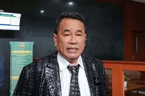 Hotman Paris Ingatkan Menkeu: Kalau Bunga Deposito Rendah, Orang Kabur ke Luar Negeri