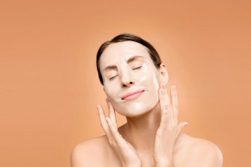 Top 5+ Manfaat Pelembap untuk Kulit Sensitif, Memperbaiki Skin Barrier