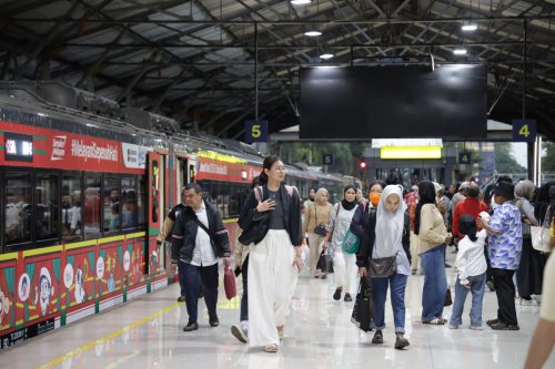 Top 27+ Juta Orang Naik Kereta Selama Libur Akhir Tahun 2025, Semakin Banyak?