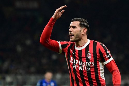 Theo Hernandez, AC Milan, Liga Arab, Al Hilal, Piala Dunia Klub, AC Milan Lepas Pemain Kunci, Theo Hernandez Menuju Al Hilal