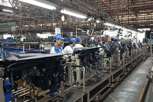 Industri Otomotif Dorong Penggunaan Kendaraan Buatan Dalam Negeri