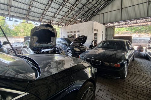 Rahasia Antrean Panjang Mobil Eropa: Faktor Suku Cadang dan Harga