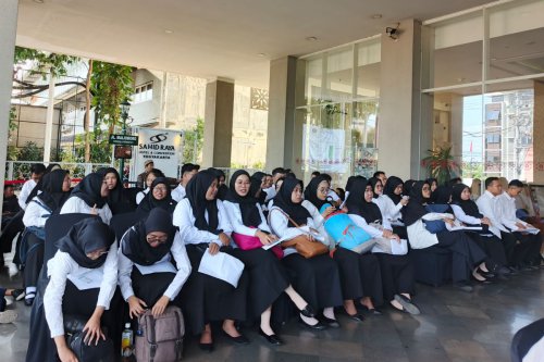 Gaji PPPK Penuh Waktu 2025, Ini Perbedaannya dengan Paruh Waktu
