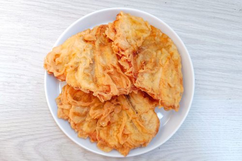 Cara Membuat Pisang Goreng Crispy, Tidak Berminyak dan Tetap Empuk