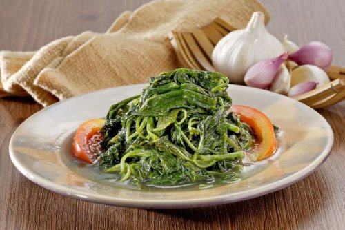 Top 6+ Sayuran yang Tidak Boleh Dimakan Saat Batuk, Bikin Makin Parah