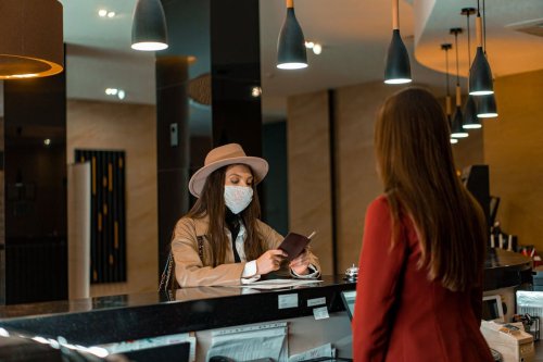 Jam Berapa Standar Check in dan Check Out Hotel? Ini Jawabannya!