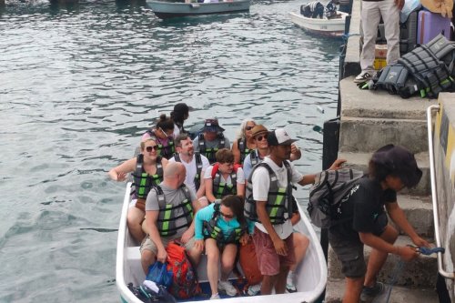 LABUAN BAJO, Labuan Bajo, Nusa Tenggara Timur, labuan bajo, turis asing dan lokal ditipu agen travel, Kronologi Turis Asing Ditipu Agen Travel di Labuan Bajo