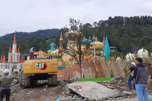 Kemenpar: Banyak Tanah Negara Diserobot untuk Dijadikan Tempat Wisata