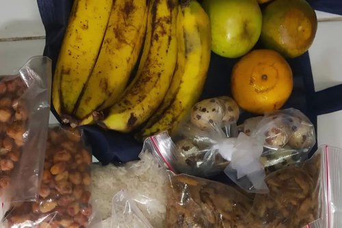 Bagikan MBG dalam Bentuk Bahan Mentah, Kepala SPPG: Agar Bisa Disimpan Lebih Lama