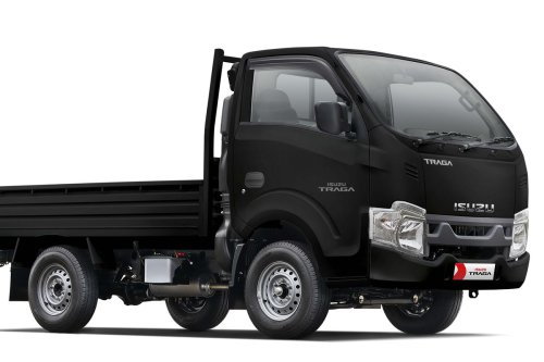 GIIAS 2025: Isuzu Luncurkan Traga Edisi Spesial 50 Tahun, Cuma 50 Unit