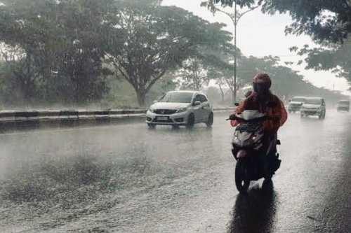 Prakiraan Cuaca Jawa Tengah 11 November 2025: Semarang hingga Sragen Berpotensi Petir