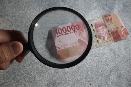 Polisi Bongkar Jaringan Uang Palsu di Klaten: Rp 300 Juta Diamankan, Pelaku Belajar dari YouTube