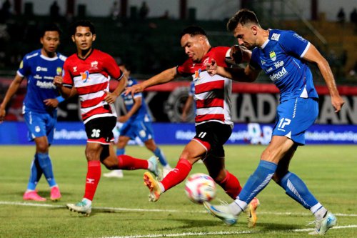 Madura United, Madura United vs Persib, Bojan Hodak, Super League, Persib Bandung, Madura United vs Persib tayang di, link live streaming Madura United vs Persib, persib bandung, Link Live Streaming Madura United vs Persib, klasemen super league, madura united vs persib tayang di, siaran langsung madura united vs persib, Link Live Streaming Madura United Vs Persib di Super League, Tayang di Mana?