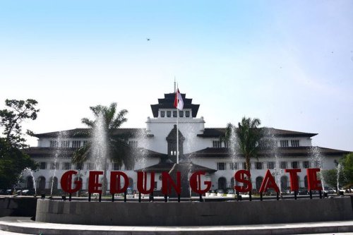 ASN Jabar Siap WFH dan Shutdown Kantor Mulai November 2025, Efisiensi Jadi Alasan Utama