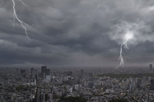 Waspada Cuaca Ekstrem! Hujan Lebat hingga Sangat Lebat Diprediksi Terjadi 16&ndash;18 Desember 2025