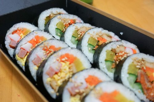 Cara Membuat Kimbab Sederhana, Apa Saja Bahannya?